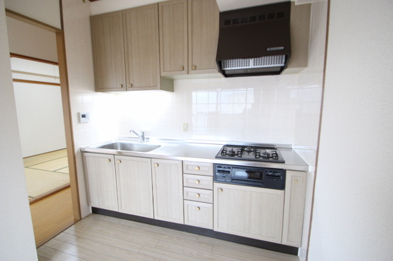 キッチン　※別部屋の写真です