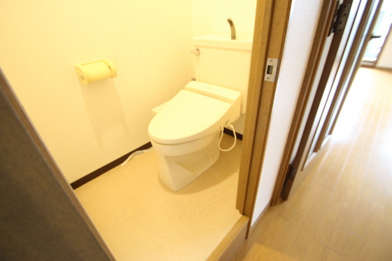 トイレ　※別部屋の写真です