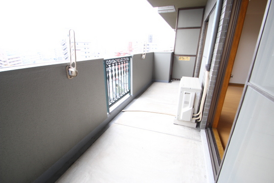 バルコニー　※別部屋の写真です