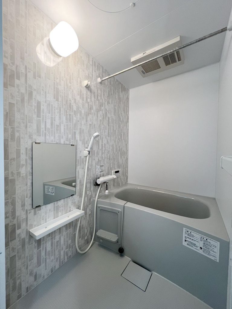 バス・シャワールーム　洗面