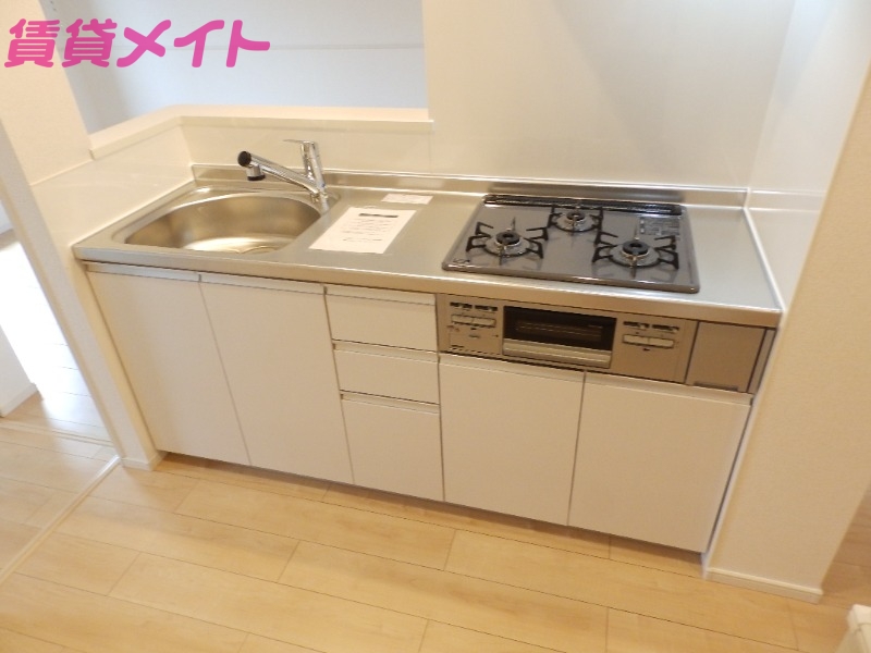 キッチン　同物件別室の画像です