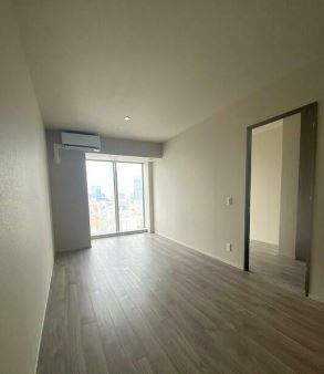 居室・リビング　こちらのリビングで趣味の時間をお楽しみください