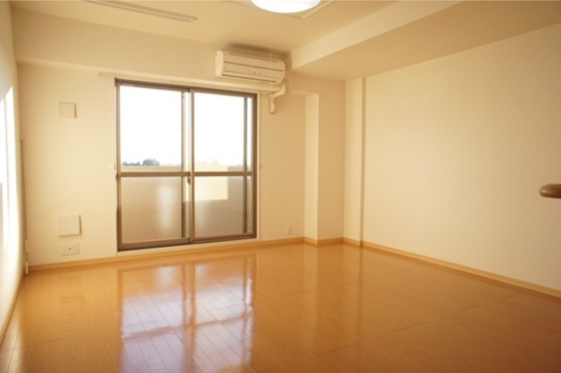 居室・リビング　図面と現状に相違がある場合には現状を優先