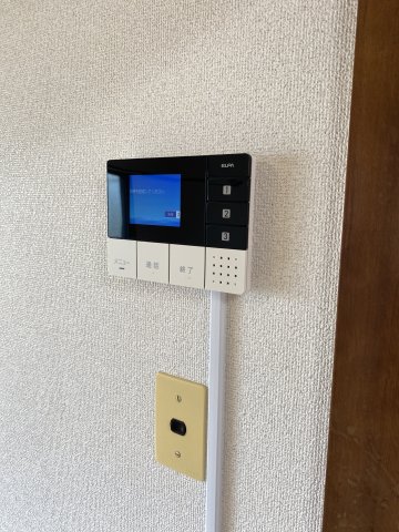 セキュリティ　モニターホンで来客を画面で確認出来て安心です♪