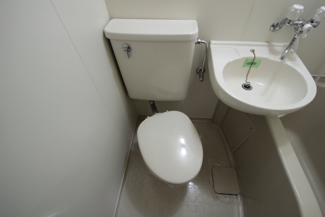 トイレ　※他部屋の写真です。