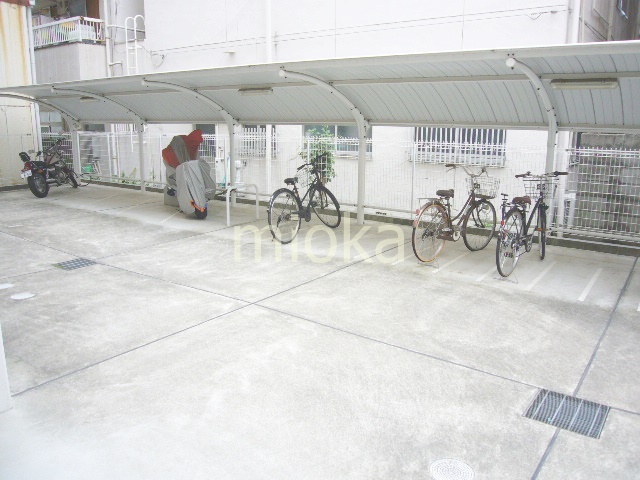 駐車場　駐輪場