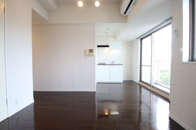 居室・リビング　※別室の参考写真の為、現況優先です。