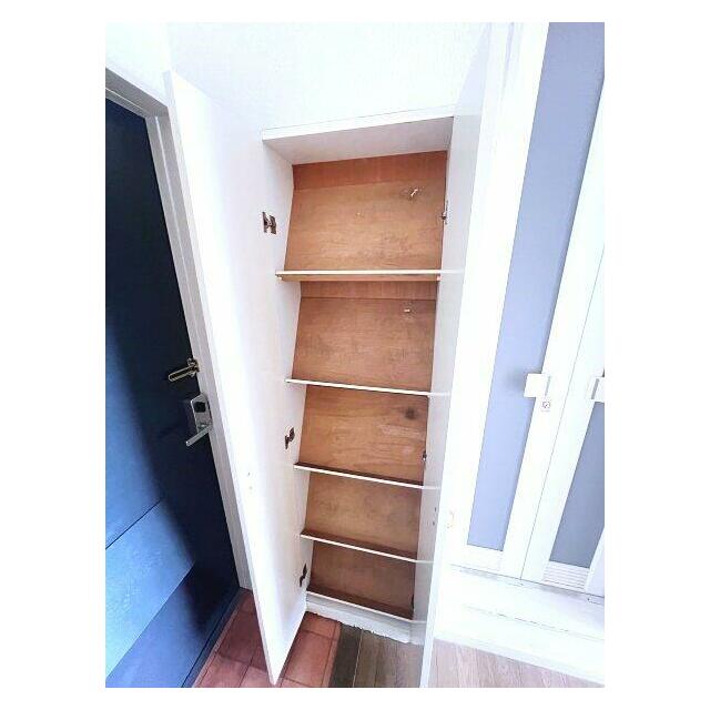 収納　シューズボックス付