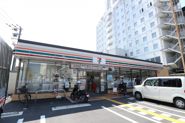 コンビニ　セブンイレブン高知升形店（コンビニ）まで398m