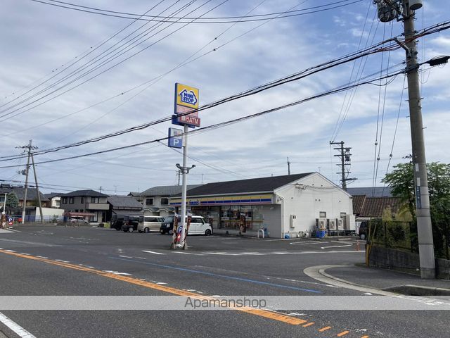 コンビニ　ミニストップ（コンビニ）まで485m