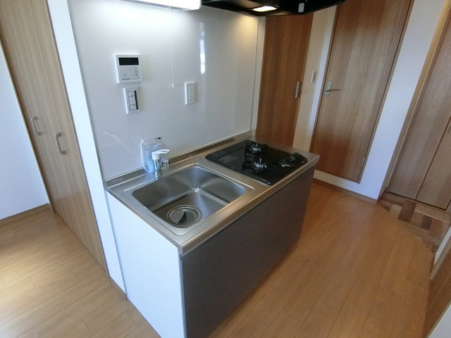 キッチン　お料理好きにはたまらないガス２口付きシステムキッチン