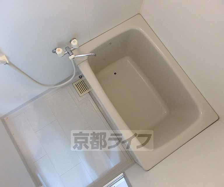 バス・シャワールーム　広い浴室なのでゆったり浸かれます！