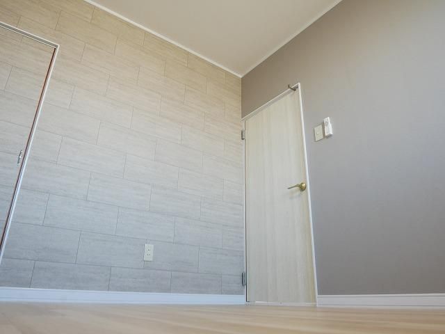 居室・リビング　個人の部屋や寝室として使える洋室です