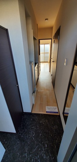 玄関　※他号室の写真です