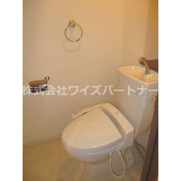 トイレ　※同型タイプの為、現状優先