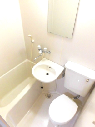 バス・シャワールーム　お風呂です。