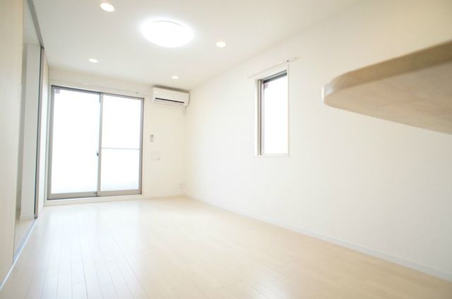 居室・リビング　同施工参考写真