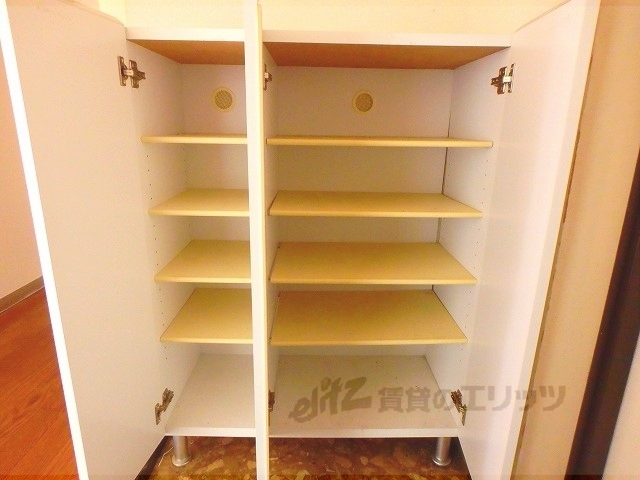 収納　下駄箱