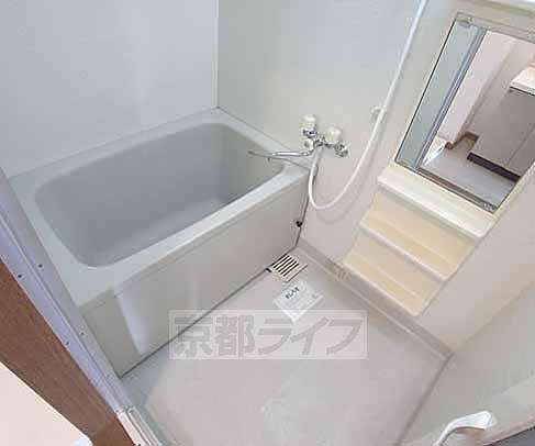 バス・シャワールーム　お風呂です。