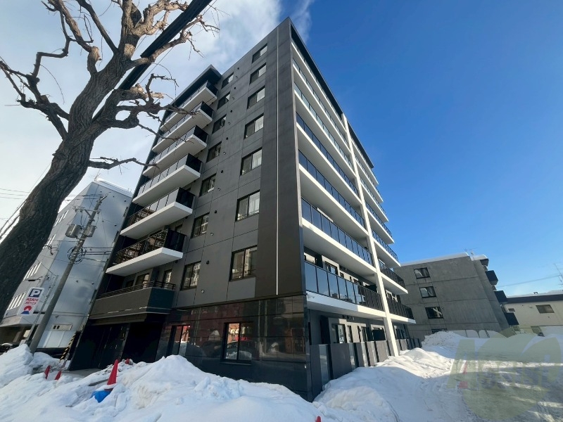 建物外観　札幌市北区北二十二条西「アルファスクエア北２２」