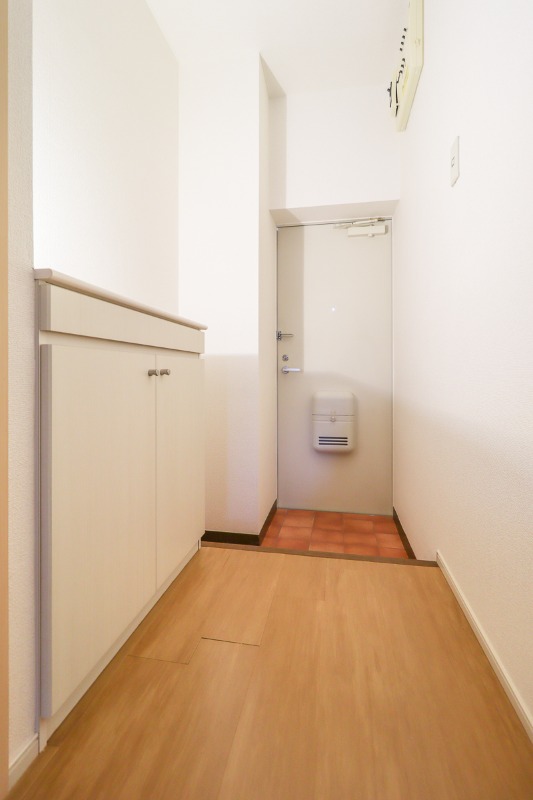 玄関　図面と現状に相違がある場合には現状を優先