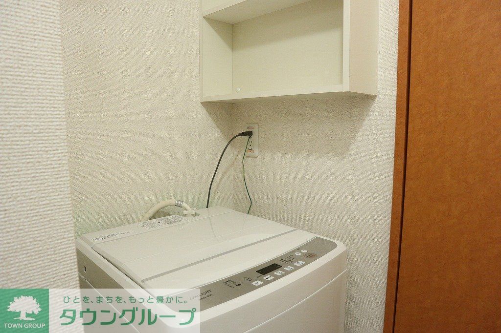 収納　洗濯機完備