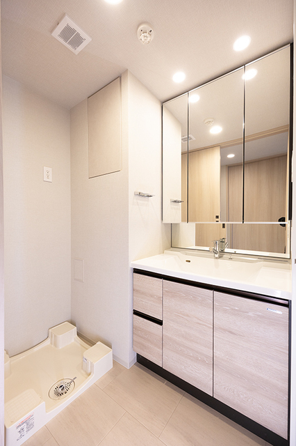 洗面設備　※写真は同タイプ住戸です。
