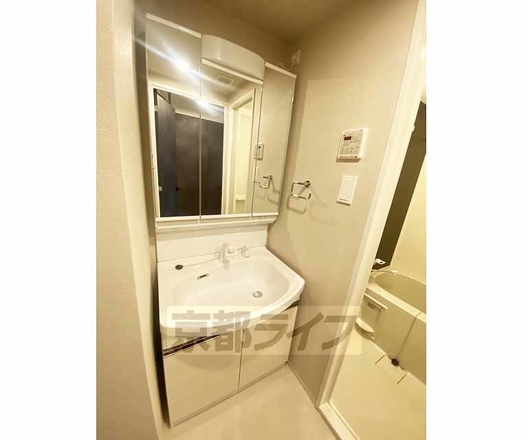 洗面設備　独立洗面台