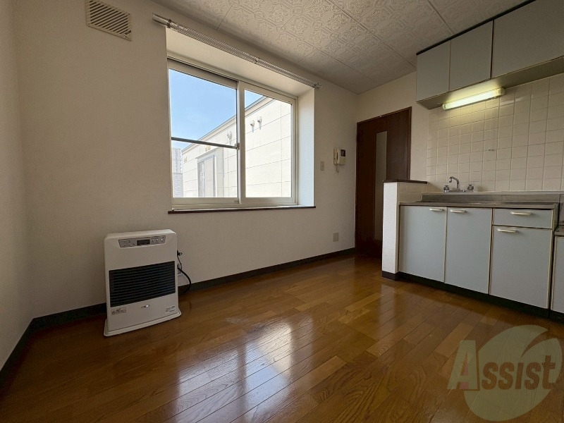 居室・リビング　広くてきれいなリビングです！快適に過ごせそうですね。