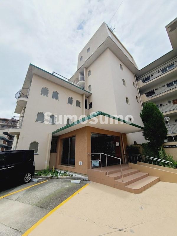 建物外観　外観は落ち着いています