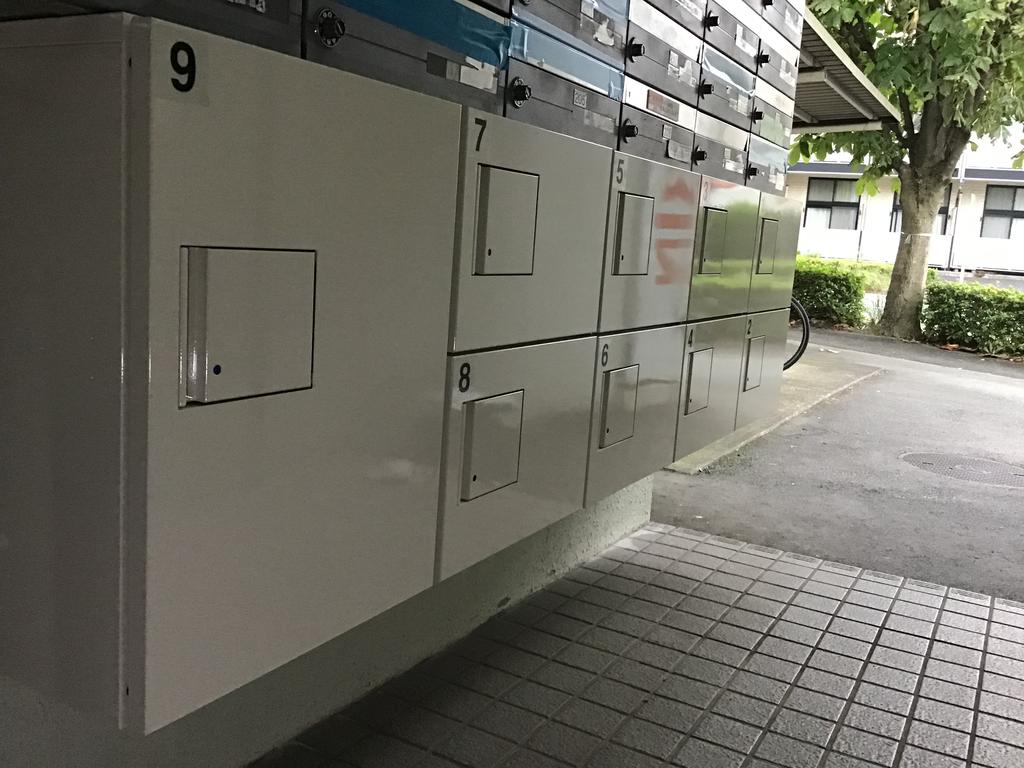 エントランス　不在時でも荷物を受け取れる宅配BOX