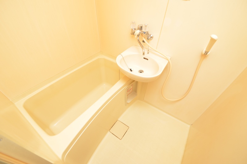 バス・シャワールーム　浴室乾燥機つきでおすすめです