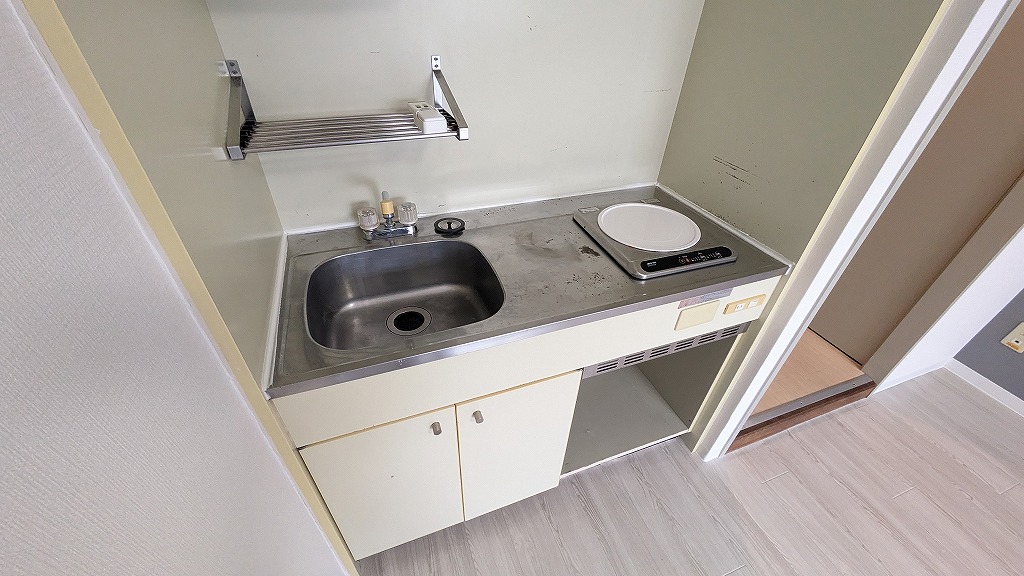 キッチン　※室内は現況を優先します