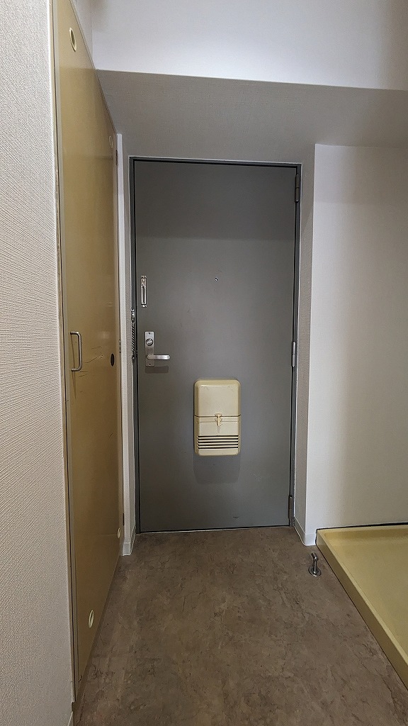 玄関　※室内は現況を優先します