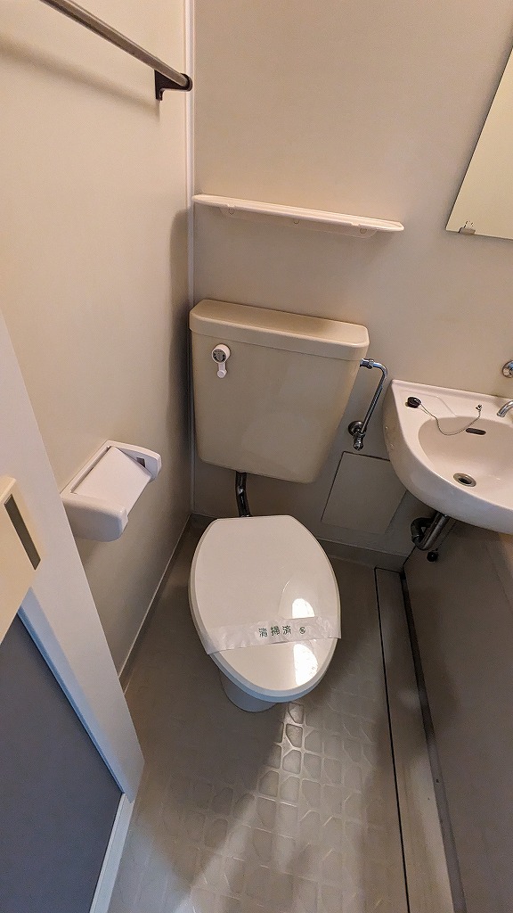 トイレ　※室内は現況を優先します