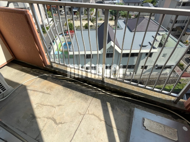 バルコニー　日当り良好、ベランダ