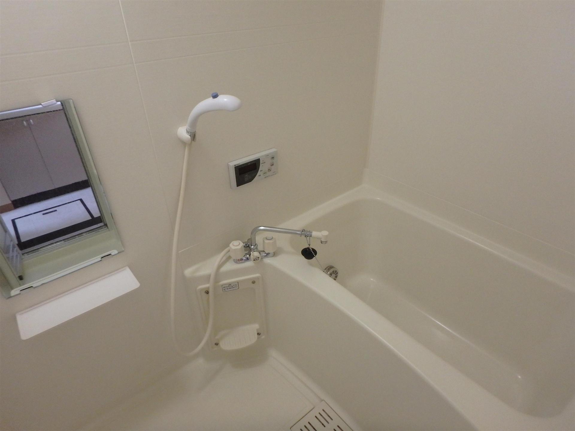 バス・シャワールーム　ファミリーに嬉しい追い焚き付。