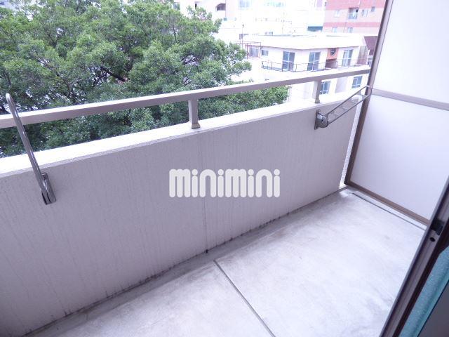 バルコニー　南向きのベランダです