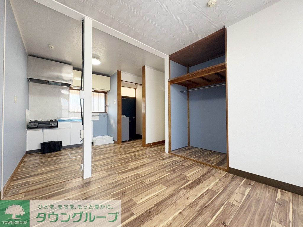 居室・リビング　エントランス