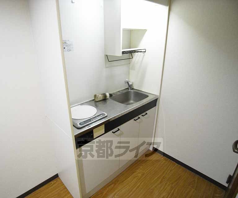 キッチン　６号室タイプ