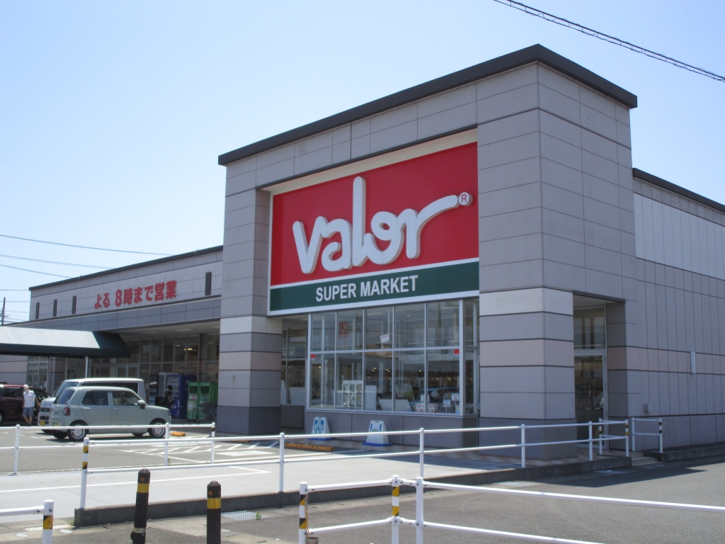 スーパー　バロー 石津店（スーパー）まで379m