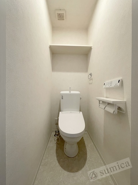 トイレ　同型施工モデル写真