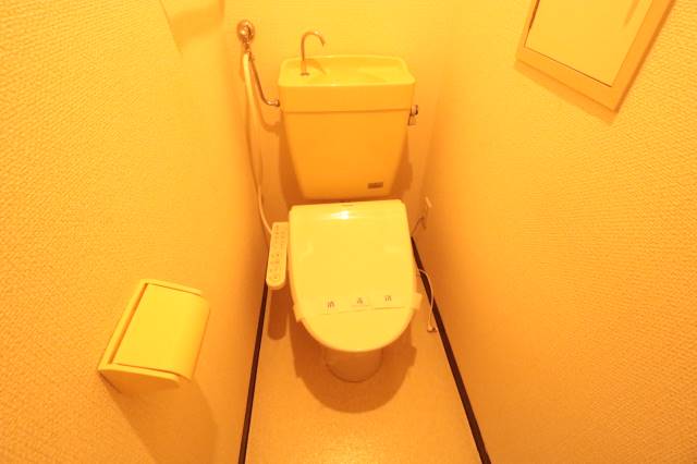 トイレ　シャワートイレ完備♪