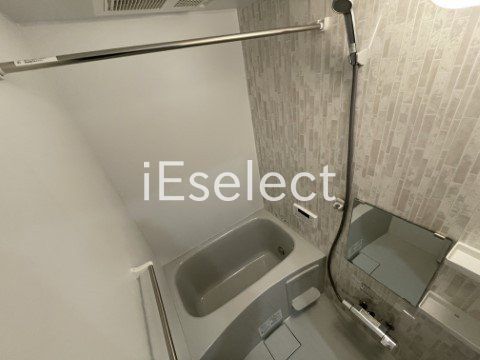 バス・シャワールーム　便利な追い焚き機能や浴室乾燥機付き