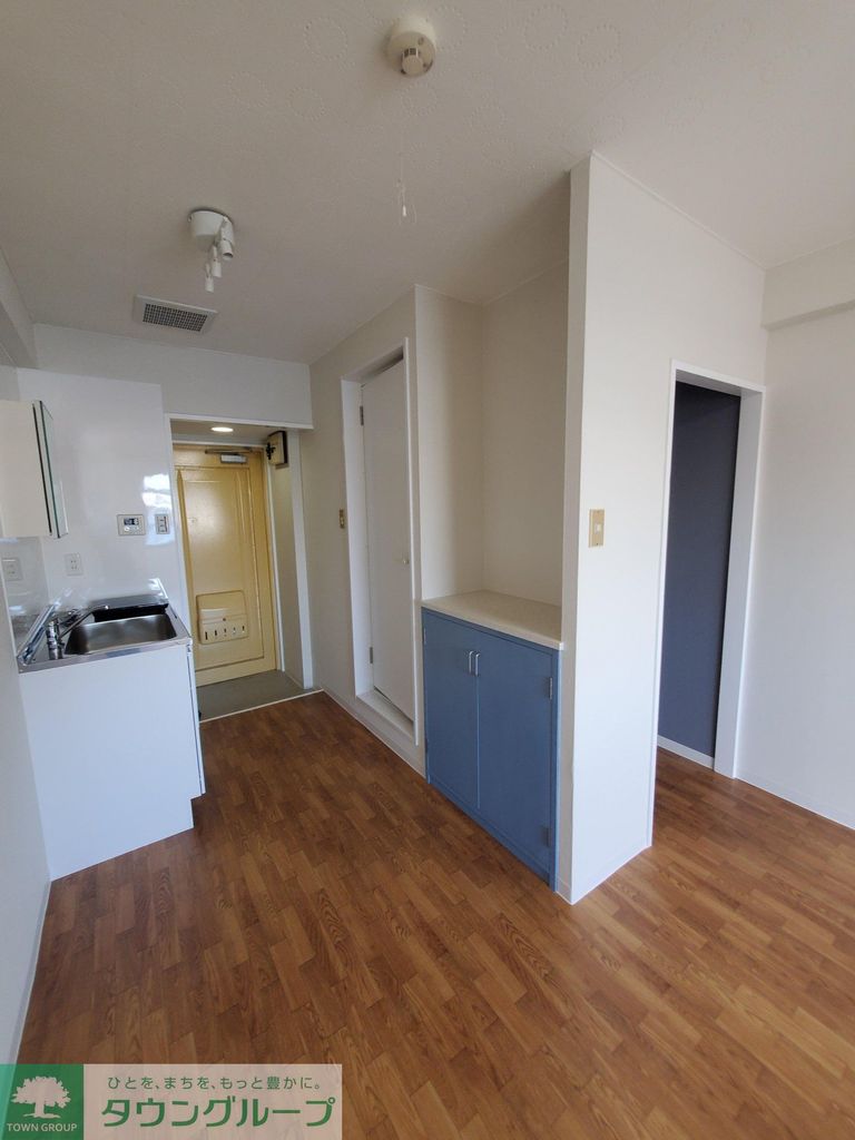 玄関　キッチン