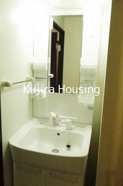 洗面設備　脱衣所には洗面台がついています♪