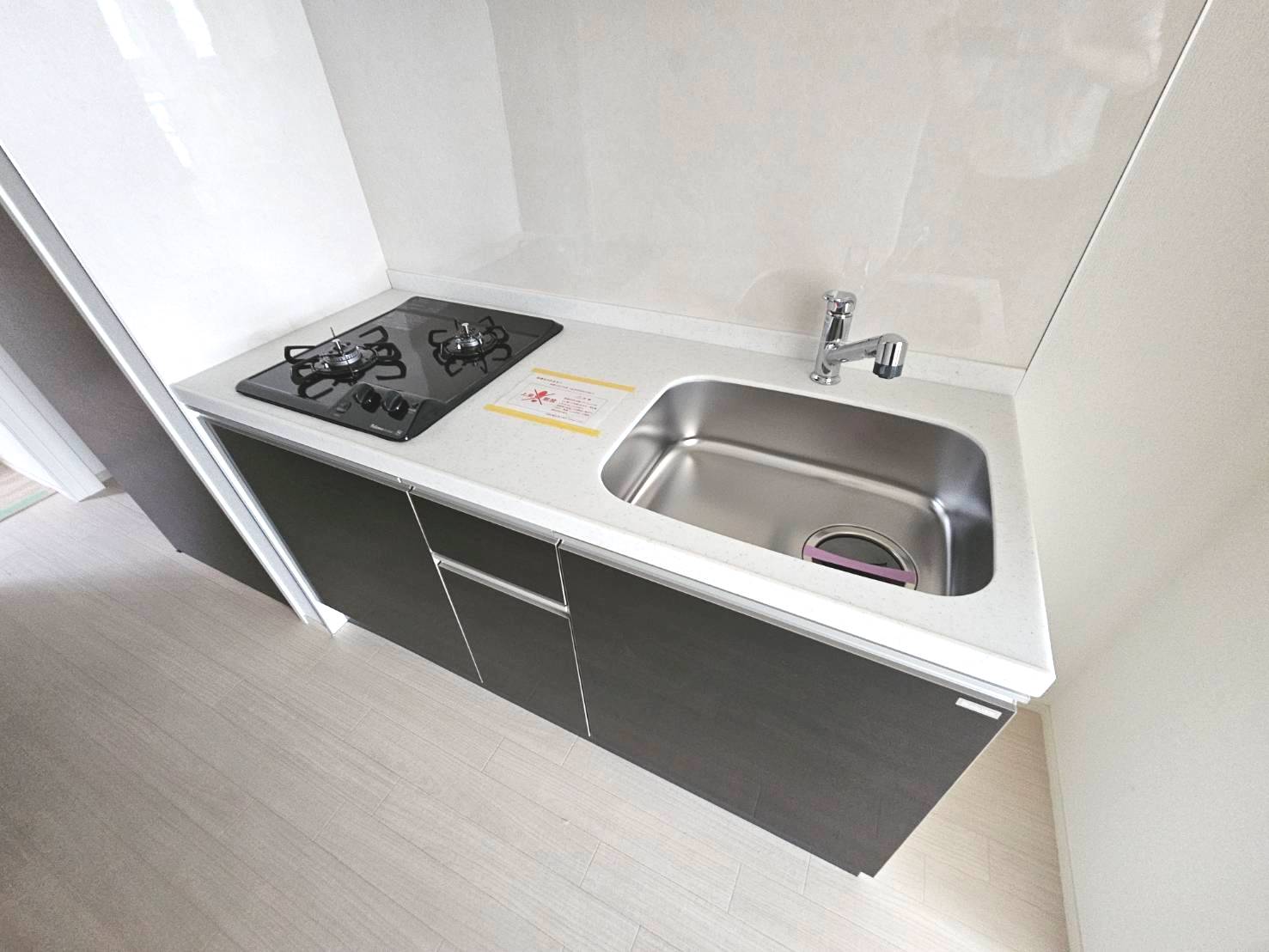 キッチン　2口ガスコンロ付システムキッチン。