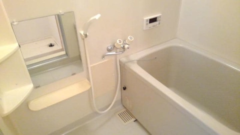 バス・シャワールーム　図面と現状に相違がある場合には現状を優先