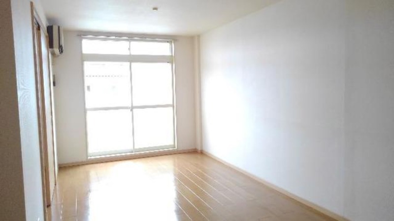 居室・リビング　図面と現状に相違がある場合には現状を優先