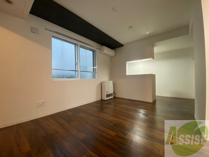 居室・リビング　広くてきれいなリビングです！快適に過ごせそうですね。